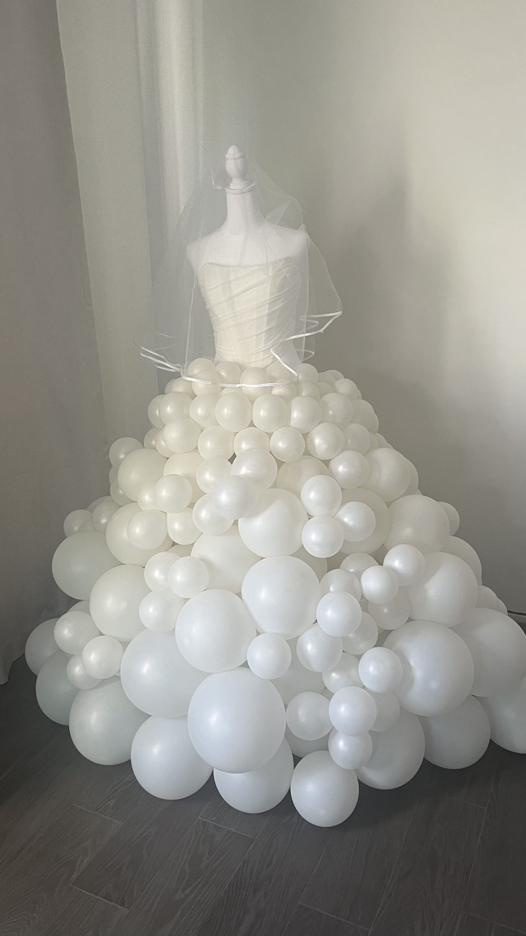 Balloon Bride Mannequin