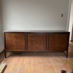 9 Drawer Dresser 