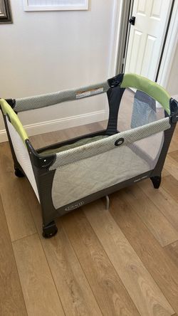 Graco Pack ’n Play Portable Playard – Green & Gray