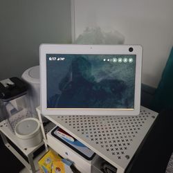 Echo Show 10-3rd Generation.. 