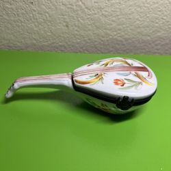 1 St DIBS Porcelain Mandolin Pill Box