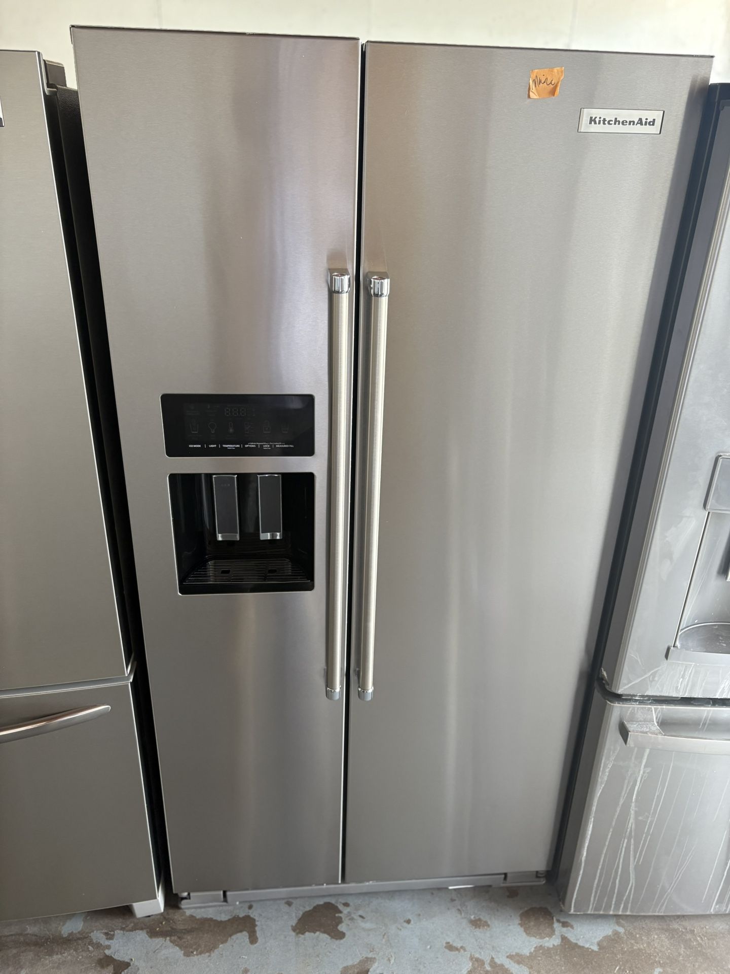 KitchenAid Refrigerator w/ Icemaker