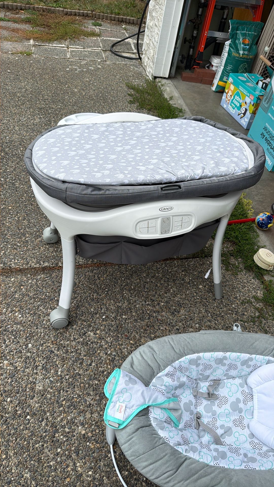Graco Baby Bassinet Sense2Snooze