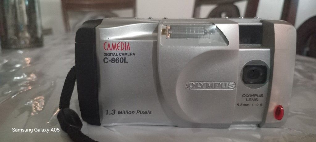 Olympus Camedia C-860L Cámara Digital En Perfectas Condiciones Trabaja Bien Con Memoria