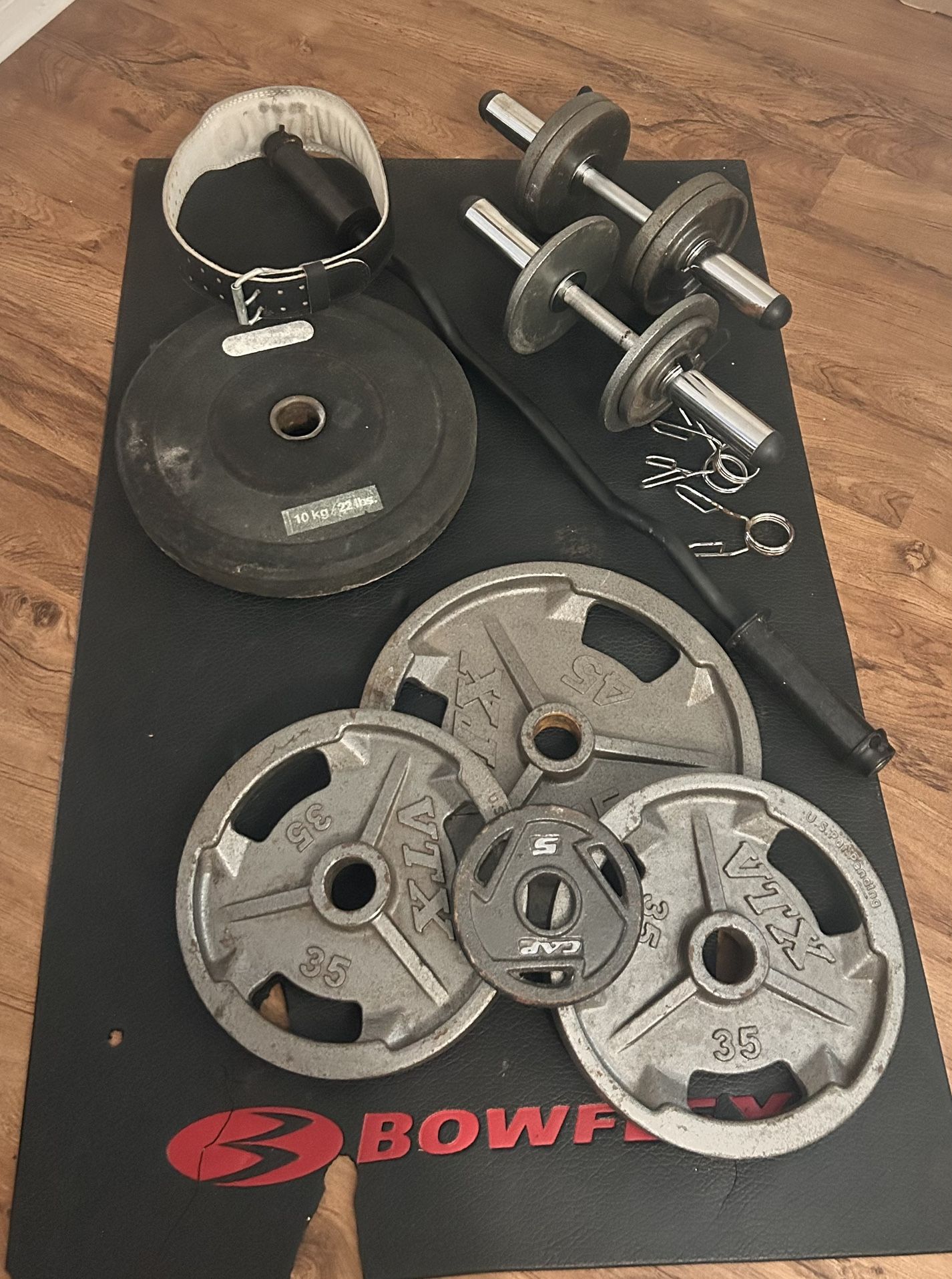Weight Set And Workout Equipment