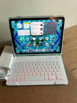 Apple iPad Air 11” M2 chip 128GB (2024 model / Gray) with keyboard and Pencil (100% battery)