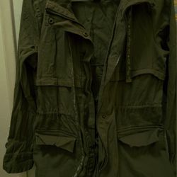 ARMY GREEN  JACKET WOMENS//TEENS