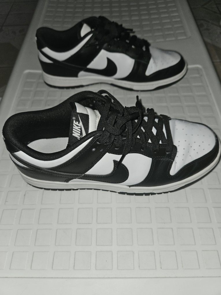 Nike Dunk Low Panda 8.5 M