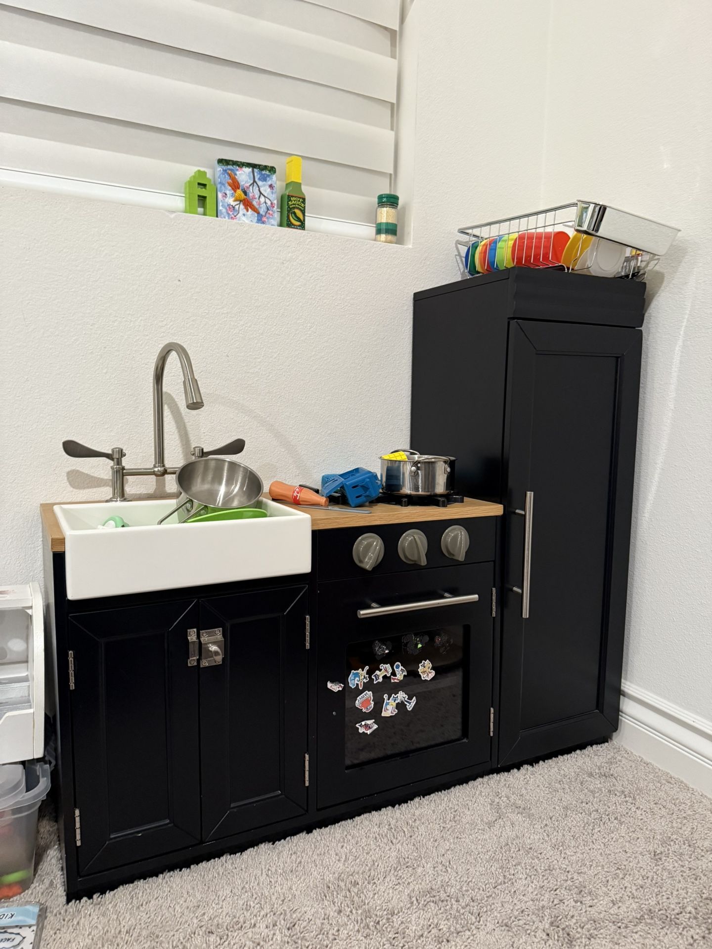 Children’s Play Kitchen