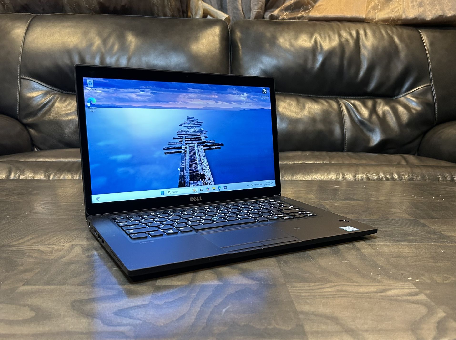 Touchscreen DELL Latitude 7480 Core i7 16GB RAM 512GB SSD Full HD 1080p Windows 11 laptop computer