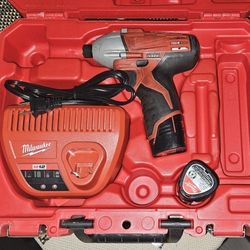 Milwaukee M12 IMPACT