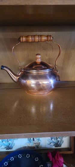 Tea kettles