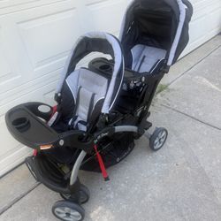 Excellent Condition Double Stroller Price Firm  Like New 