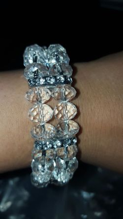 Genuine crystal stretch bracelet