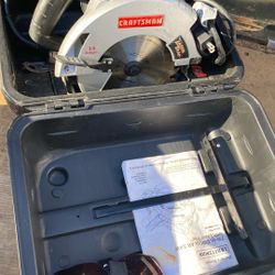Craftsman Laser Trac Circular Saw With Case 
