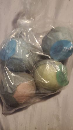 Bath and body bath bombs