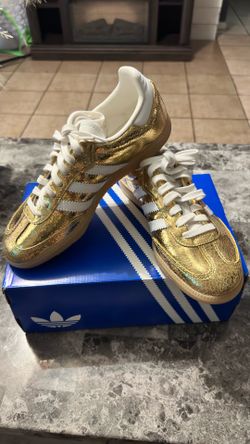 Adidas GoldMT size 7