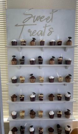 Party decor shelf