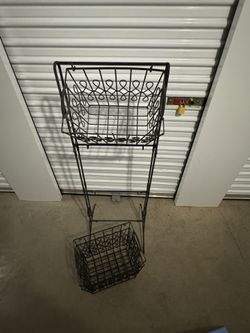 Hanging Baskets On Stand 