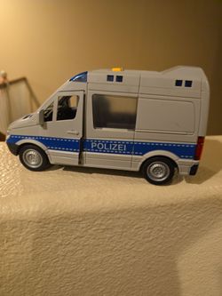 Mini police truck