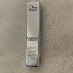 Dior- Dior Backstage Concealer Shade: 4N