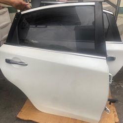 Doors Nissan Altima 2018