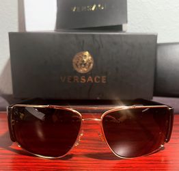 🔥 VERSACE SUNGLASSES 🔥