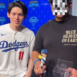 Roki Sasaki Signed Bobblehead !