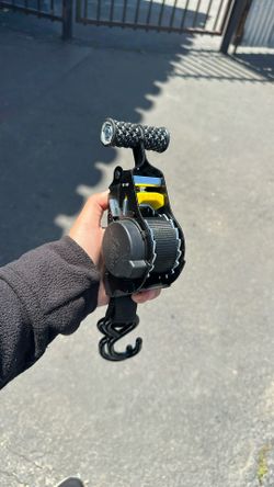 Retractable Ratchet Tie-Downs Straps