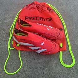 Elite Laceless Predators 