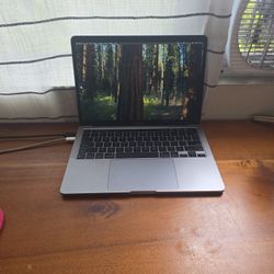 Macbook Pro, 13-inch, M1, 2020