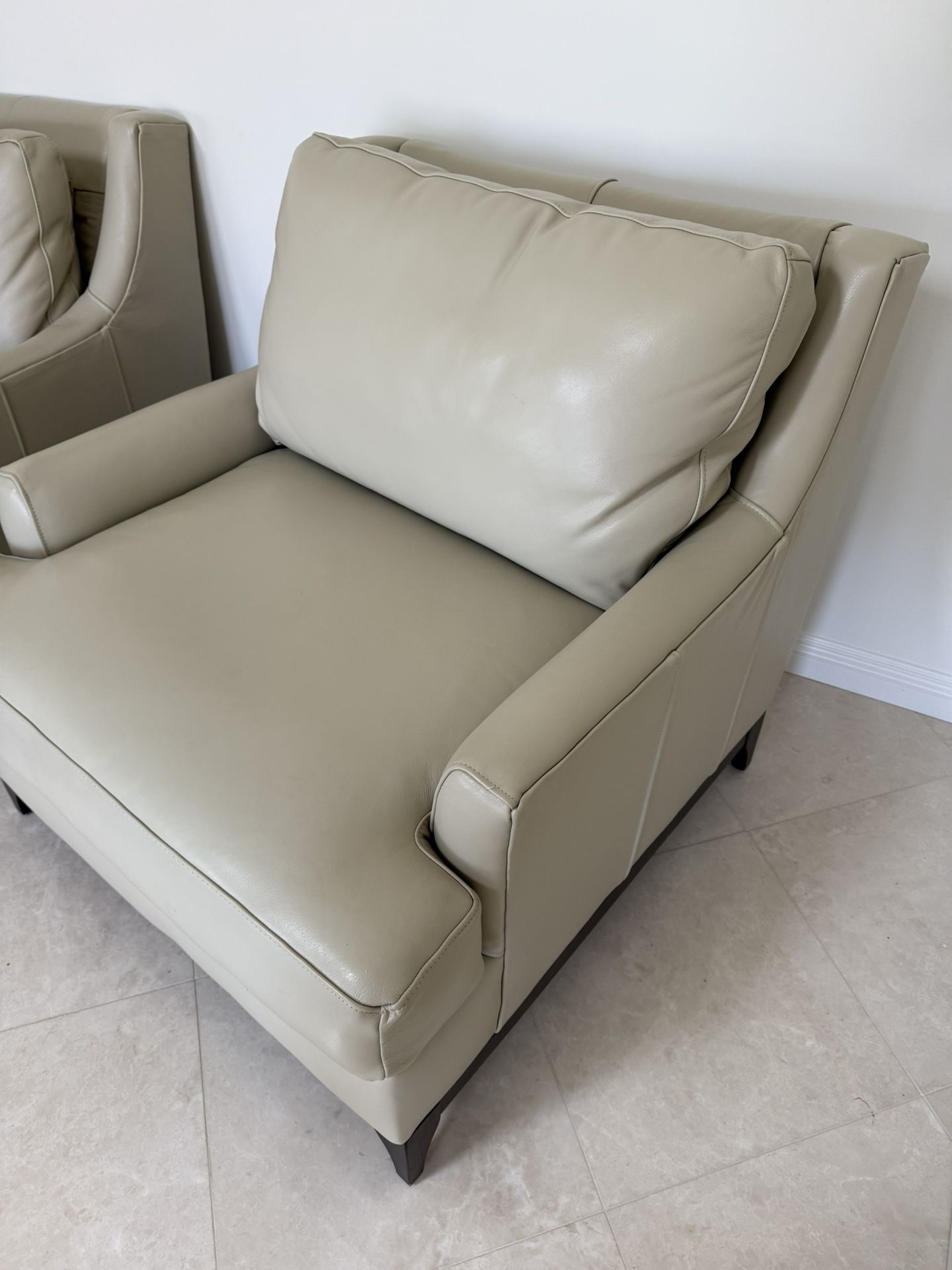 Macys Like New Sofa Love Seat Chair Set