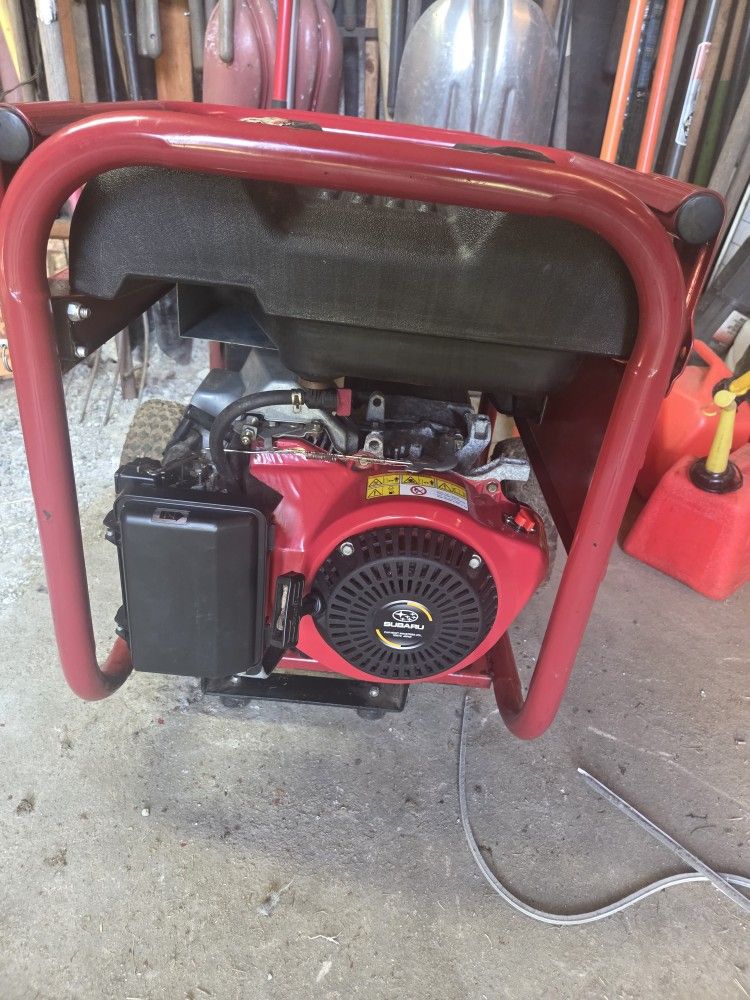 Subaru generator 5000 W 6210 peak