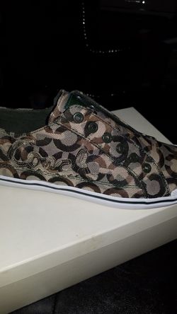 New COACH olive military print slip on sz 9M