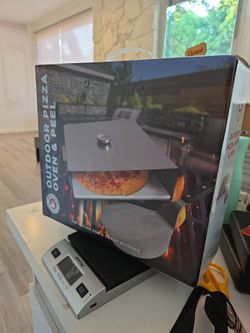Outdoor pizza oven & peel  from chefs counter