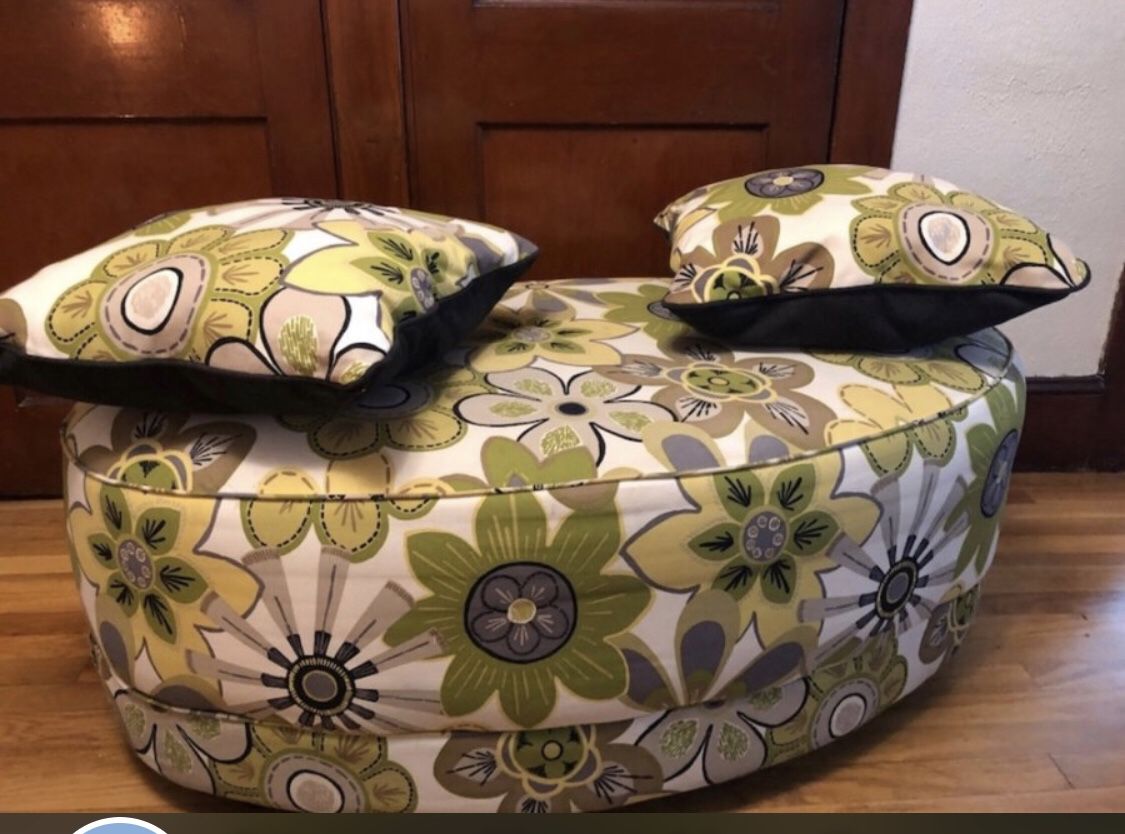 Ottoman and Matching Pillows