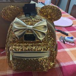 DISNEY LOUNGE FLY BACKBACK 