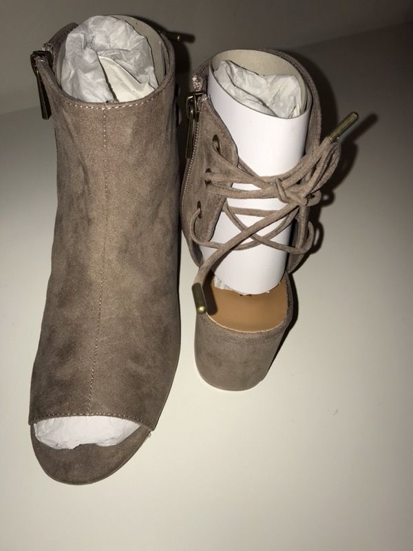 Bamboo tie back booties
