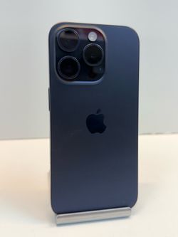 Apple iPhone 15 PRO 256gb. ( Fully Unlocked Phone )