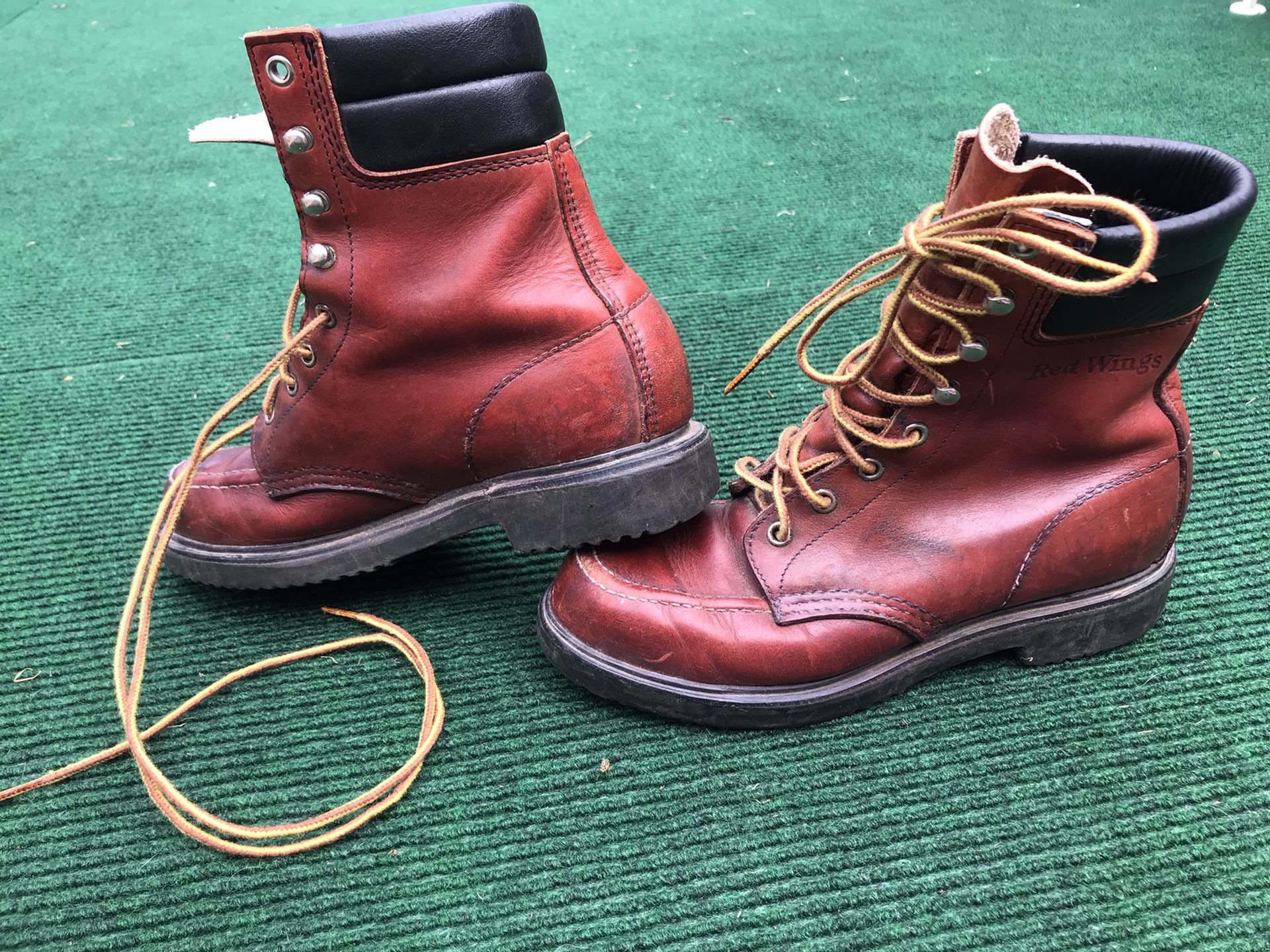 Vintage Red Wing moc toe men’s boots - size 6.5