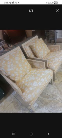 2 chairs goo condition
