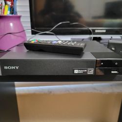 Sony BDP-S3700 DVD Player Blue Ray Disc