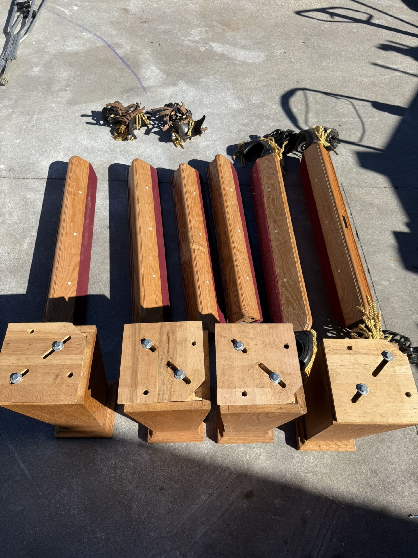 Kasson Oak Stanchion Set – $150