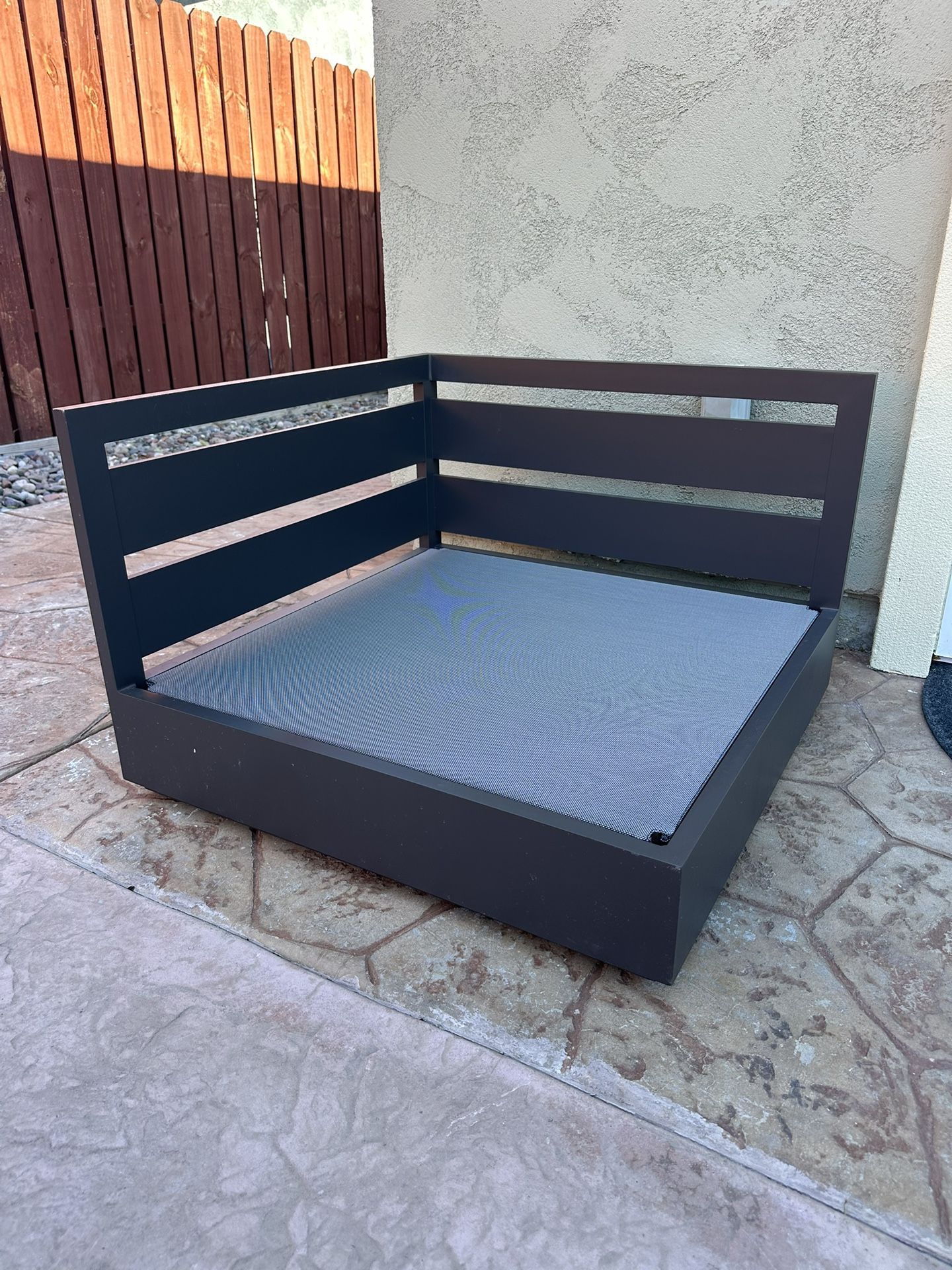 Outdoor Corner Chair, Metal