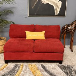 Cute Small Red Sofa ✨Delivery Available 🚛