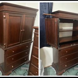 Dresser / Entertainment Center