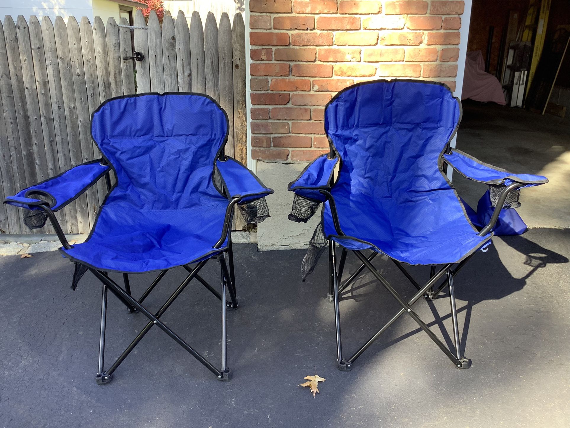2 Quest Camping Chairs With Carrying Cases