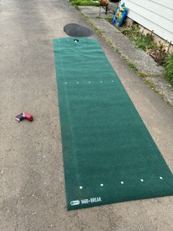 Golfing green for practicing at home