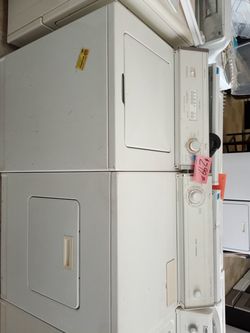 Whirlpool Washer and Dryer set white heavy duty works great . Warranty . Delivery available . 2203 Fowler st. Ft. Myers 33901