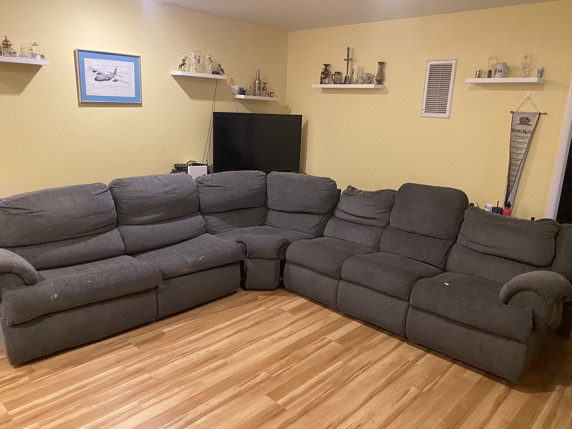 NEED GONE ASAP Sectional Pull Out Couch 